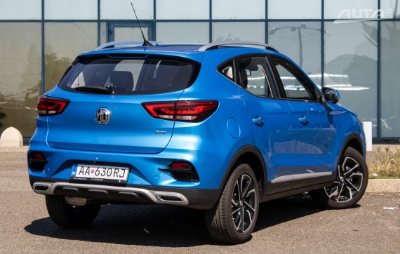 Mg ZS 1.5 DVVT Essential Plus / 78kW / M5 / ZÁRUKA / AJ NA SPLÁTKY / PROTIÚČET 2025 modrá