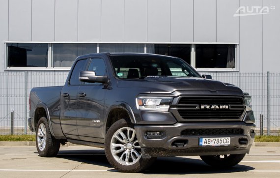 Dodge RAM 1500 5.7 HEMI LARAMIE / LPG / 295kW / A8 / AJ NA SPLÁTKY / PROTIÚČET 2020 šedá