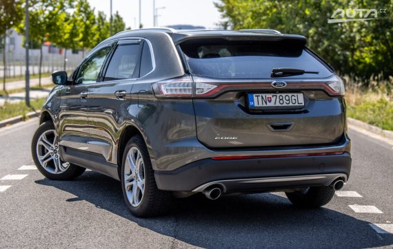 Ford Edge 2.0 TDCI 154kW AT/6 4x4 / AJ NA SPLÁTKY / PROTIÚČET 2017 šedá