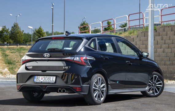 Hyundai i20 1.2i N Line / 62kW / M5 / ZÁRUKA / AJ NA SPLÁTKY / PROTIÚČET 2023 černá