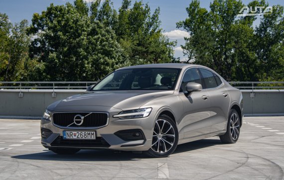Volvo S60 T4 2.0 190k Geartronic, 140kW, A8 / AJ NA SPLÁTKY / PROTIÚČET /