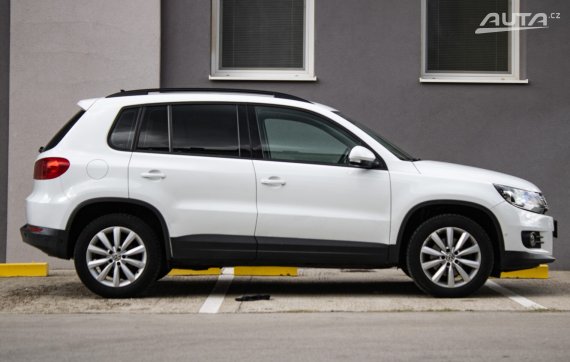 Volkswagen Tiguan 1.4 TSI BMT Trend&amp;Fun / 92kW / M6 / ZÁRUKA / AJ NA SPLÁTKY / PROTIÚČET 2015 bílá