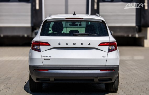 Škoda Karoq 2.0 TDi DSG 4x4 Style Plus Webasto 2021 bílá