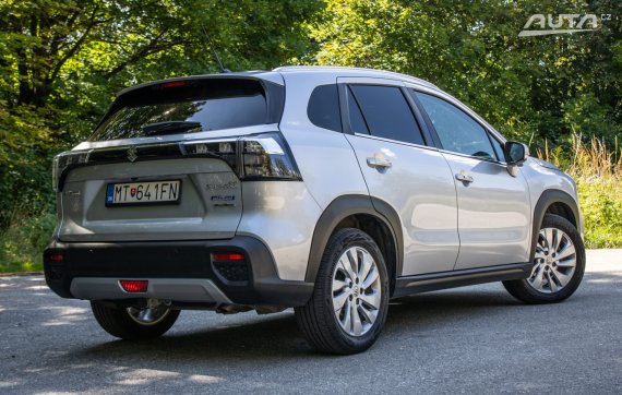 Suzuki SX4 S-Cross 1.4 BoosterJet ALLGRIP 4WD Premium / AJ NA SPLÁTKY / PROTIÚČET / 2022 stříbrná metalíza