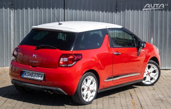 Citroën DS3 1.6 THP / 115kW / M6 / ZÁRUKA / AJ NA SPLÁTKY / PROTIÚČET - PO ROZVODOCH 2012 červená