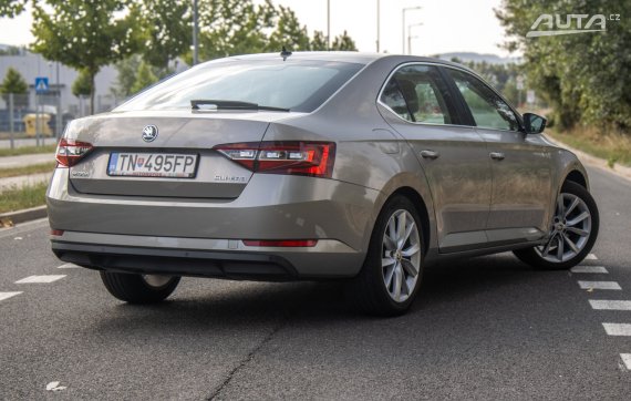 Škoda Superb 2.0 TDI Style DSG AT/7 110kW / AJ NA SPLÁTKY / PROTIÚČET 2018 hnědá