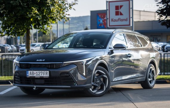 Kia K4 SW 1.6 T-GDi 7DCT / 132kW / A7 / ZÁRUKA / AJ NA SPLÁTKY / PROTIÚČET 2026 - hlavní pohled