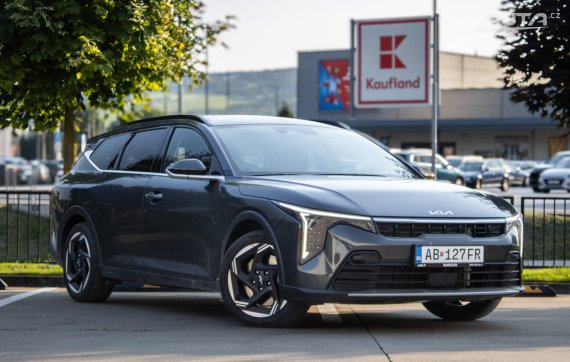 Kia K4 SW 1.6 T-GDi 7DCT / 132kW / A7 / ZÁRUKA / AJ NA SPLÁTKY / PROTIÚČET 2026 šedá