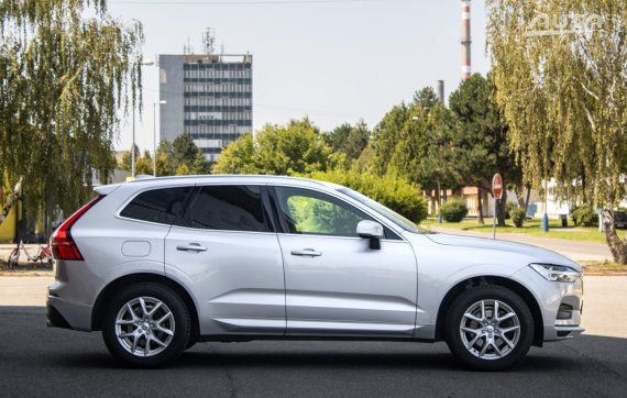 Volvo XC60 D4 Momentum FWD / 120kW / A8 / ZÁRUKA / AJ NA SPLÁTKY / PROTIÚČET 2019 šedá