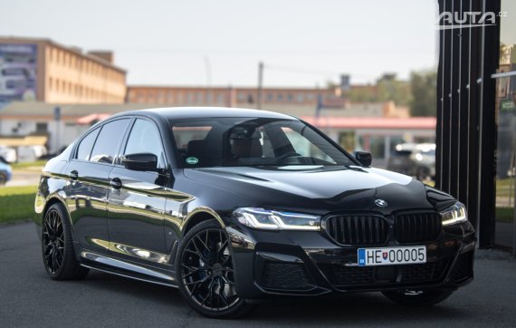 BMW Rad 5 G30 530d xDrive M Sport mHEV / 210kW / A8 / ZÁRUKA / AJ NA SPLÁTKY / PROTIÚČET 2021 černá