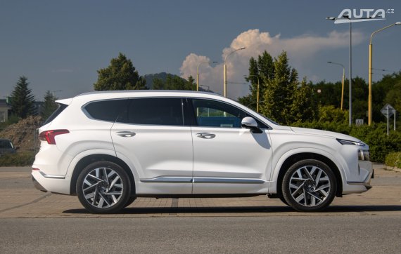 Hyundai Santa Fe 2.2 CRDi Premium 4x4 / 148kW / A8 / ZÁRUKA / AJ NA SPLÁTKY / PROTIÚČET 2023 bílá