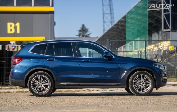 BMW X3 xDrive30d Luxury Line G01 195kW / AJ NA SPLÁTKY / PROTIÚČET 2020 modrá