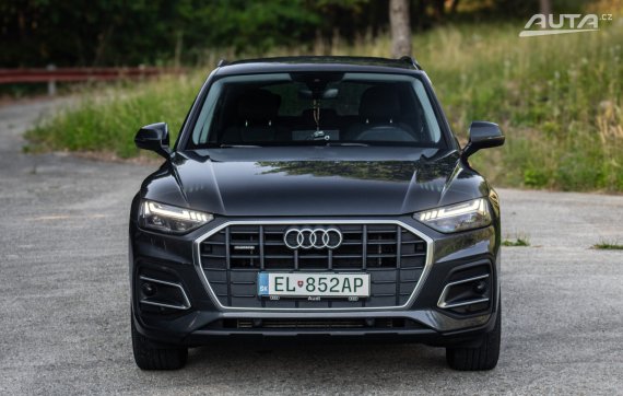Audi Q5 50 2.0 TFSI e 220kW S tronic Plug-In Hybrid / AJ NA SPLÁTKY / PROTIÚČET 2021 šedá