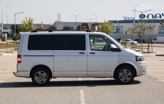 Volkswagen Caravelle T5 2.0 TDI KR Comfortline DSG / 103kW / A7 / ZÁRUKA / AJ NA SPLÁTKY / PROTIÚČET 2011 stříbrná metalíza