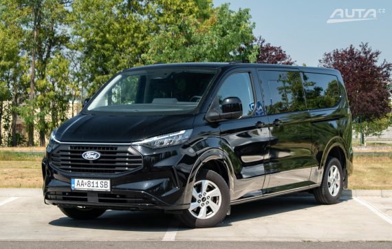 Ford Transit Custom 2.0 TDCi EcoBlue Trend L2H1 / 125kW / A8 / ZÁRUKA / AJ NA SPLÁTKY / PROTIÚČET 2025 - hlavní pohled