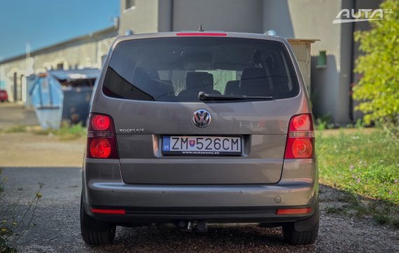 Volkswagen Touran 1.9 TDI Highline / 77kW / M6 / AJ NA SPLÁTKY / PROTIÚČET 2009 šedá