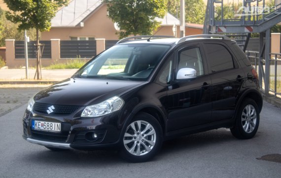 Suzuki SX4 1.6 NAVI GS 4x4 / 88kW / M5 / ZÁRUKA / AJ NA SPLÁTKY / PROTIÚČET
