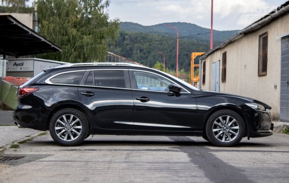 Mazda 6 Combi (Wagon) 2.0 Skyactiv-G Revolution / 121kW / M6 / ZÁRUKA / AJ NA SPLÁTKY / PROTIÚČET 2021 černá