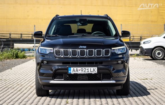 Jeep Compass 1.3 + PHEV 4xe Limited A/T / AJ NA SPLÁTKY / PROTIÚČET / 2022 černá