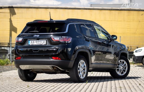 Jeep Compass 1.3 + PHEV 4xe Limited A/T / AJ NA SPLÁTKY / PROTIÚČET / 2022 černá
