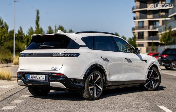 Voyah Free REV 318 PHEV 360kW / AJ NA SPLÁTKY / PROTIÚČET 2025 bílá