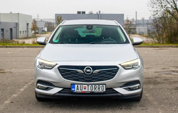 Opel Insignia 1.5 Turbo automat / AJ NA SPLÁTKY - PROTIHODNOTA / 2018 stříbrná metalíza
