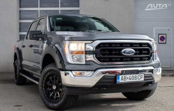 Ford F-150 XLT SuperCrew 4x4 3.5 EcoBoost / 298kW / ZÁRUKA / AJ NA SPLÁTKY / PROTIÚČET 2021 šedá