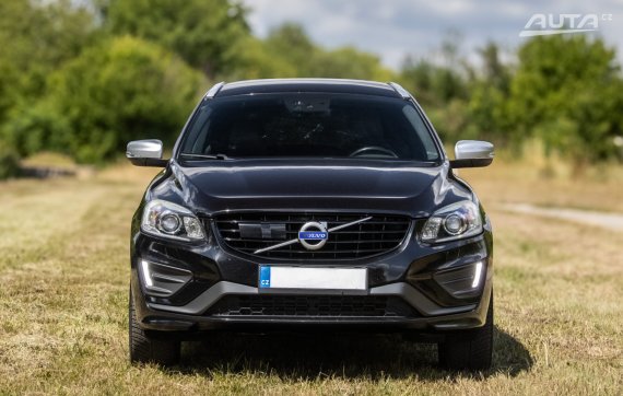 Volvo XC60 Rdesign 140kW 2015 2016 černá