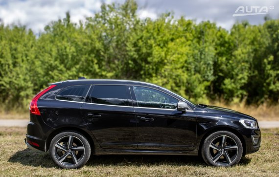 Volvo XC60 Rdesign 140kW 2015 2016 černá
