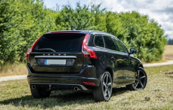 Volvo XC60 Rdesign 140kW 2015 2016 černá
