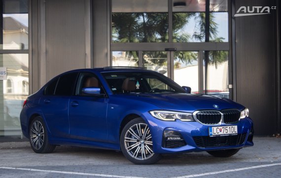 BMW Rad 3 330e G20 M Sport PHEV / 135kW / A8 / ZÁRUKA / AJ NA SPLÁTKY / PROTIÚČET 2020 modrá