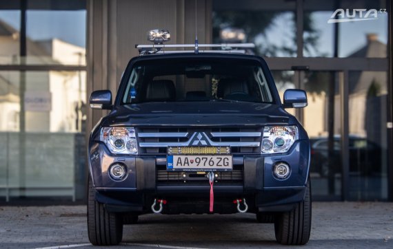 Mitsubishi Pajero 3.2 Di-D AT/5 AWD 125kW / AJ NA SPLÁTKY / PROTIÚČET 2007 modrá