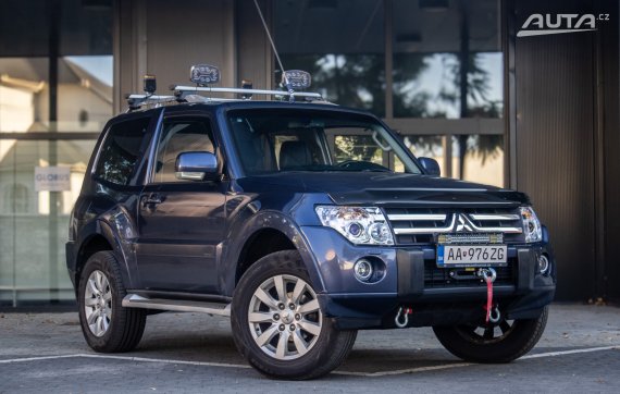 Mitsubishi Pajero 3.2 Di-D AT/5 AWD 125kW / AJ NA SPLÁTKY / PROTIÚČET 2007 modrá
