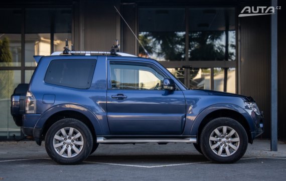 Mitsubishi Pajero 3.2 Di-D AT/5 AWD 125kW / AJ NA SPLÁTKY / PROTIÚČET 2007 modrá