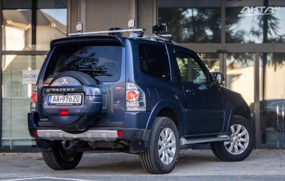 Mitsubishi Pajero 3.2 Di-D AT/5 AWD 125kW / AJ NA SPLÁTKY / PROTIÚČET 2007 modrá