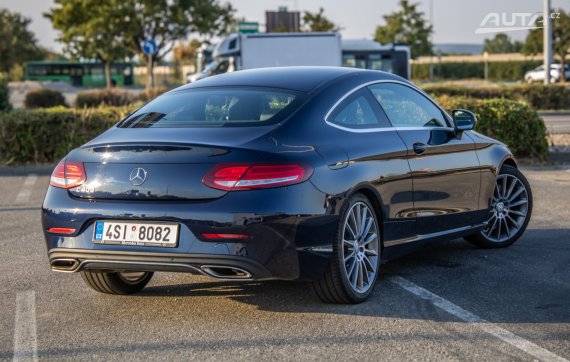 Mercedes-Benz C 400 4MATIC 2016 2016 modrá