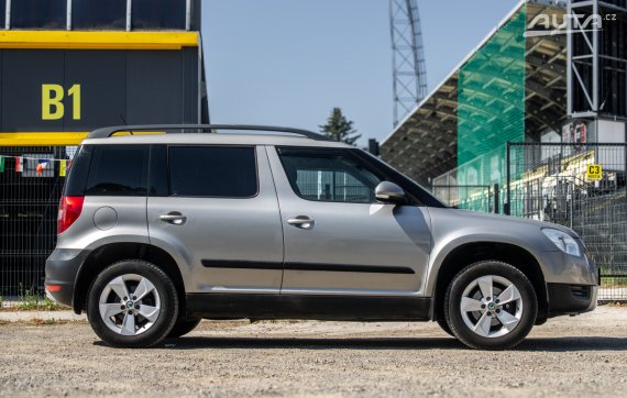 Škoda Yeti 1.4 TSI MT/6 90kW / AJ NA SPLÁTKY / PROTIÚČET 2012 šedá