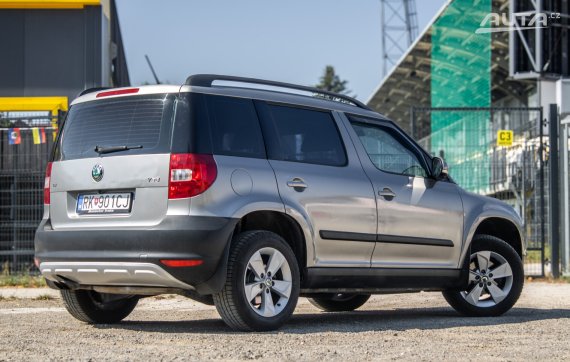 Škoda Yeti 1.4 TSI MT/6 90kW / AJ NA SPLÁTKY / PROTIÚČET 2012 šedá