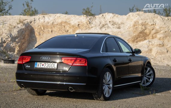 Audi A8 3.0 TDI Quattro Tiptronic / 184kW / ZÁRUKA / AJ NA SPLÁTKY / PROTIÚČET 2012 černá