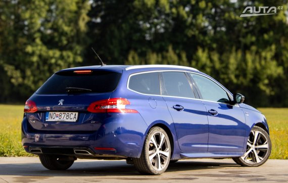 Peugeot 308 Break/SW 2.0 BlueHDI GT / 133kW / A6 / ZÁRUKA / AJ NA SPLÁTKY / PROTIÚČET 2016 modrá