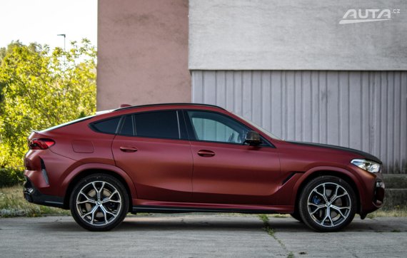 BMW X6 M50d M-Sport A/T, 294kW, A8 / AJ NA SPLÁTKY / PROTIÚČET / ODPOČET DPH / 2020 červená