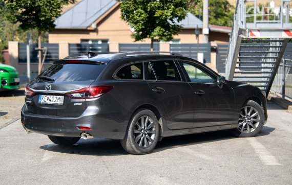 Mazda 6 Combi (Wagon) 2.2 Skyactiv Revolution / 110kW / M6 / ZÁRUKA / AJ NA SPLÁTKY / PROTIÚČET 2019 šedá