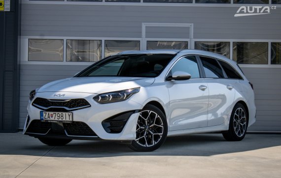 Kia Ceed SW 1.5 T-GDi GT-Line, 117,50kW, M6 / AJ NA SPLÁTKY / PROTIÚČET / 2022 - hlavní pohled