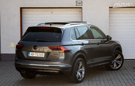 Volkswagen Tiguan 2.0 TDI 4MOTION R-Line / 140kW / A7 / ZÁRUKA / AJ NA SPLÁTKY / PROTIÚČET 2017 šedá