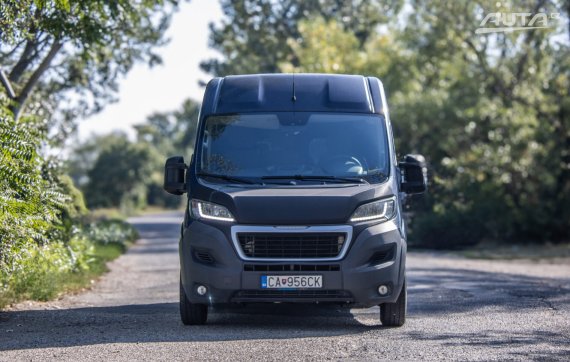 Peugeot Boxer 2.2 MT/6 110kW FWD - 9 Miest / AJ NA SPLÁTKY / PROTIÚČET 2015 modrá