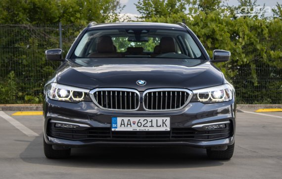 BMW Rad 5 Touring 520d G31 140kw xDrive AT/8 2019 / AJ NA SPLÁTKY / PROTIÚČET 2019 šedá