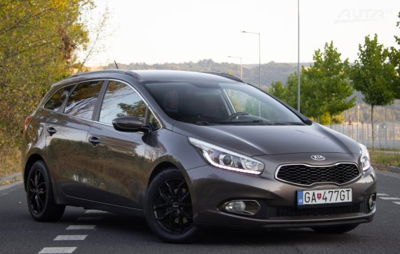 Kia Ceed SW 1.6 CRDi 2013 hnědá