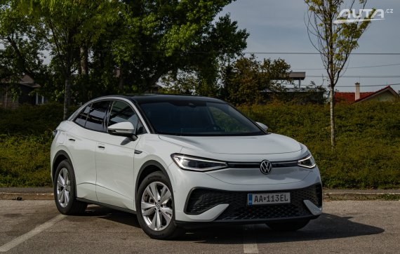 Volkswagen ID.5 Pro 77 kWh 128kW 2023 bílá