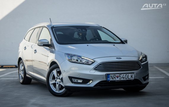 Ford Focus Kombi 1.5 TDCi Duratorq Titanium ECOnetic / AJ NA SPLÁTKY / PROTIÚČET / 2017 šedá