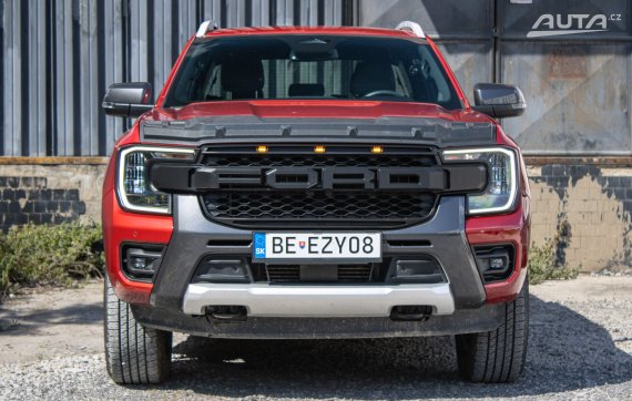 Ford Ranger 2.0 TDCi EcoBlue BiTurbo e-4WD DoubleCab A/T WildTrak / AJ NA SPLÁTKY / PROTIÚČET / 2023 červená